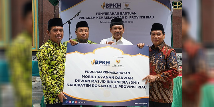 BPKH Melalui BAZNAS Serahkan 4 Program Kemaslahatan di Provinsi Riau